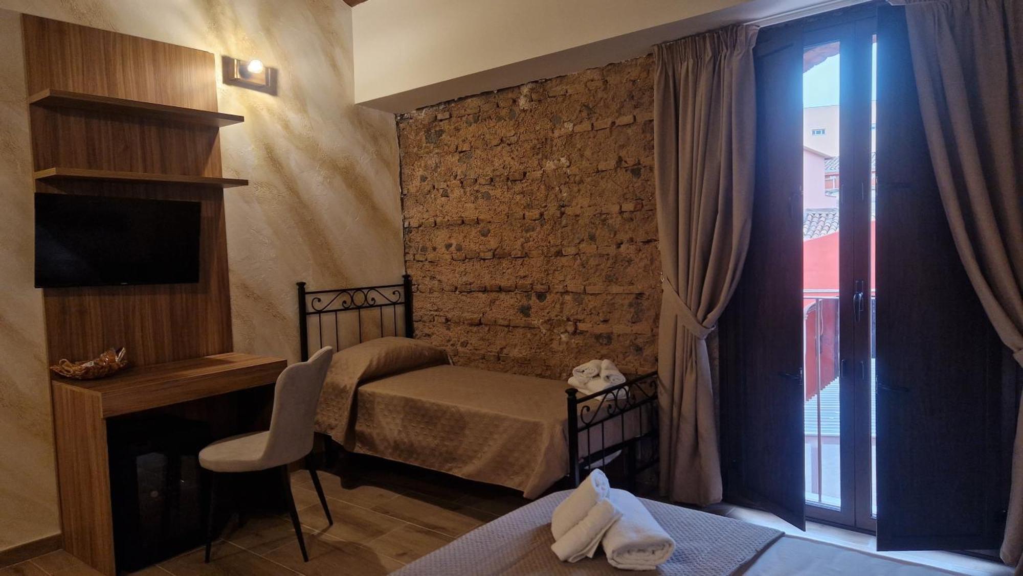 La Ciminiera Rooms Catania Exterior photo